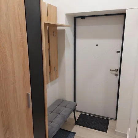 Apartment Vl